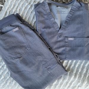 Figs Jogger Scrub Set